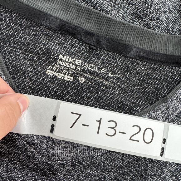 Nike Dri-FIT Modern Stripe Shirt Mens Medium Long Sleeve Training 726852-010 - Picture 3 of 8